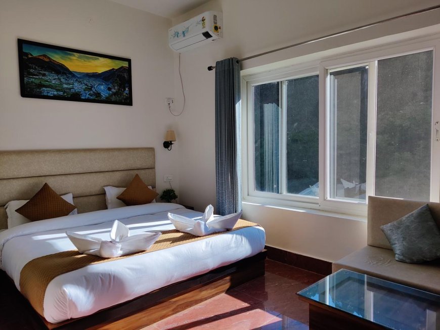 Top 5 Hotels in Badrinath with Proximity to Temple & Amenities
