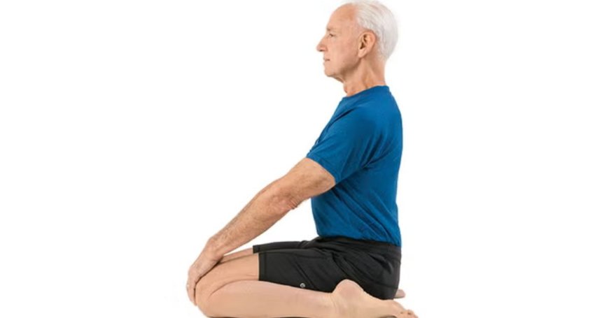 Hero Pose Benefits: Why You Should Add Virasana to Your Yoga Practice