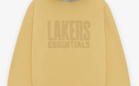 Essentials Hoodie for Men – Minimalist Streetwear Staple