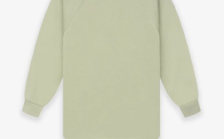 Essentials Hoodie – Urban Vibe, Sleek Minimalist Design