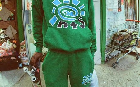 Where to Buy Trendy Hoodies and Adwysd Joggers in the UK: Top Picks