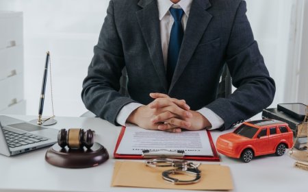 Injured in a Crash? Santa Clarita's Leading Car Accident Lawyer Is Here to Help