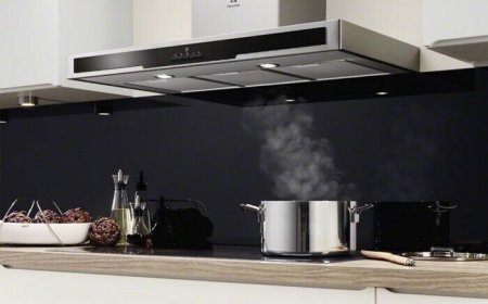 Maximizing Small Spaces: The Power and Practicality of a Compact Cooker Hood for Pakistani Homes