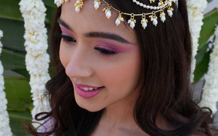 Shop Stylish Hair Accessories for Women | VAIDAAN