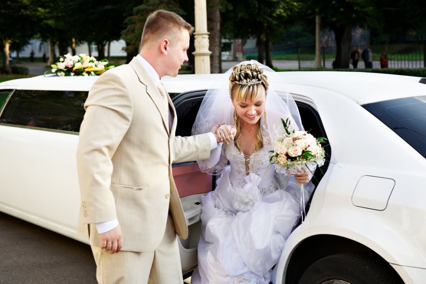 Elegant Wedding Limo Service | VIP Limo Boston