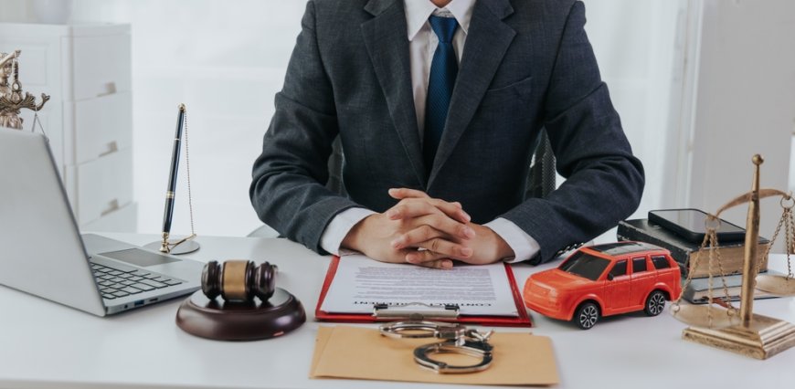 Injured in a Crash? Santa Clarita's Leading Car Accident Lawyer Is Here to Help