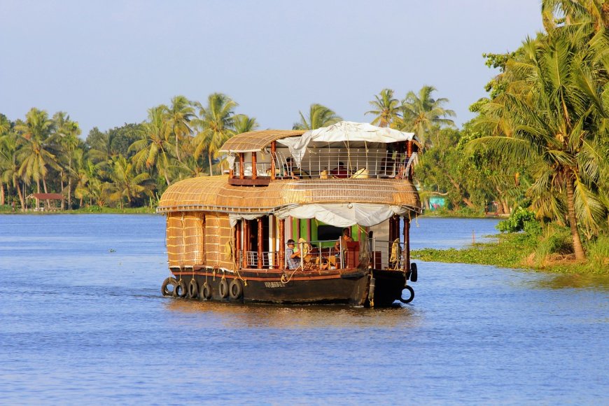 Discover Backwaters and More with Alleppey Tour Packages