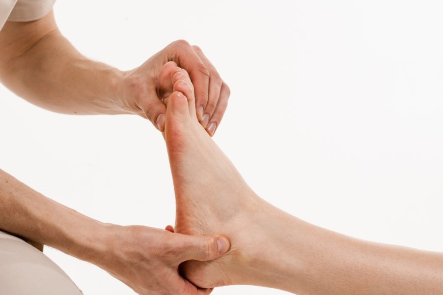 How Foot Mobilisation Therapy in Richmond Hill Can Relieve Chronic Foot Pain